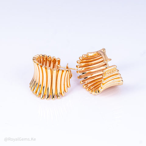 Radiant Ribbed Chunky Gold Hoops