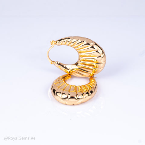 Ribbed Crescent Chunky Gold Hoops