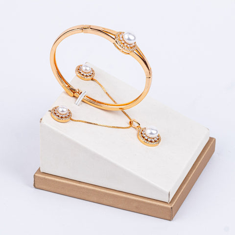 Pendant With Bangle Set