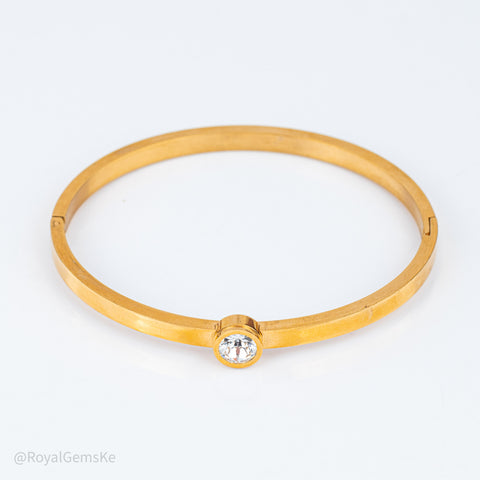 Solitaire Meridian Bangle