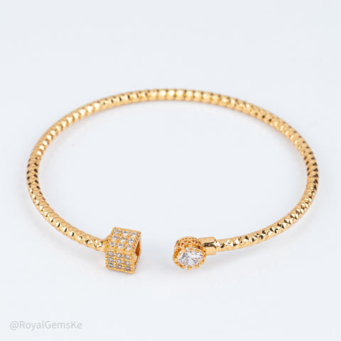 Geometric Ice Diamond-Cut Bangle