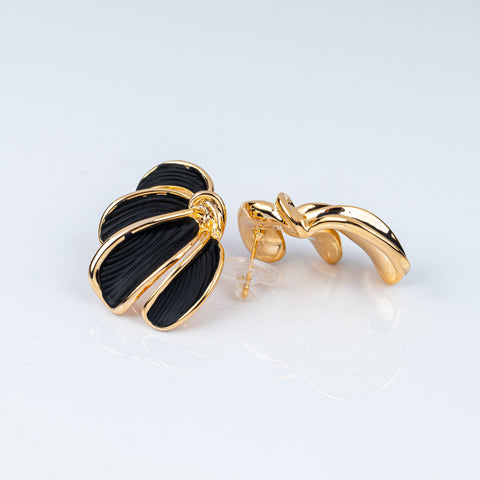 Gilded Noir Ribbon Earrings