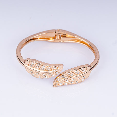 Leaf Charm Chunky Bangle
