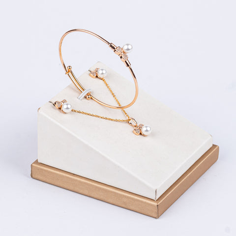 Little Pearl Pendant Set