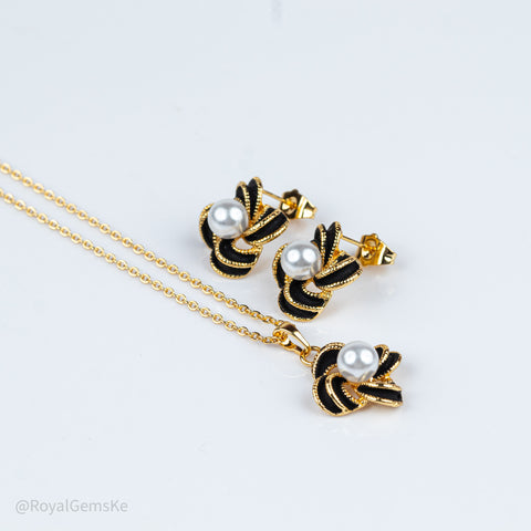 Pearlescent Nocturnal Blossom Heritage Suite