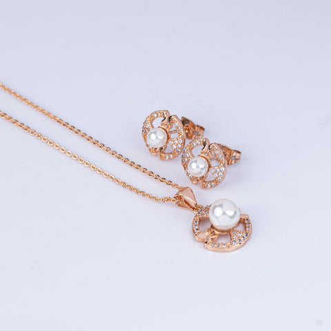 Pearl Halo Pendant Set