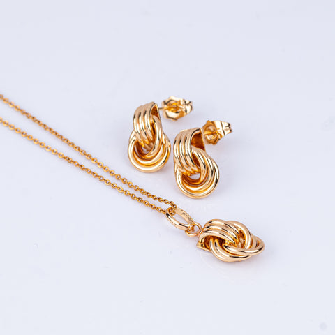 Eternal Gold Knot Pendant Set