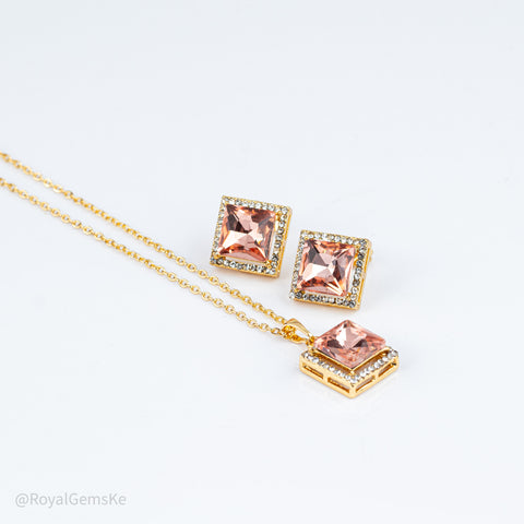 Modern Heirloom Champagne Square Halo Set