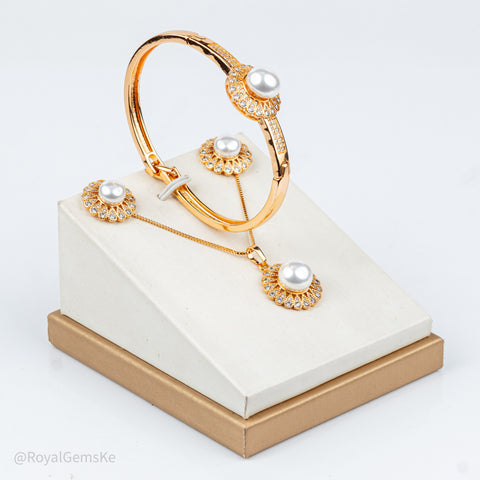 Golden Pearl Bloom Pendant & Bangle Set