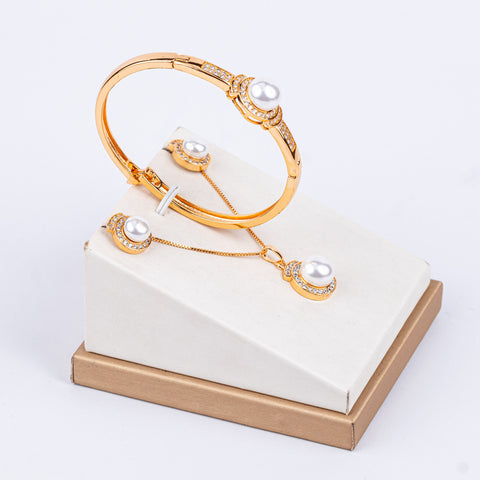 Classic Pearl & Crystal Pendant Set