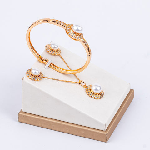 Radiant Pearl Bloom Pendant Set