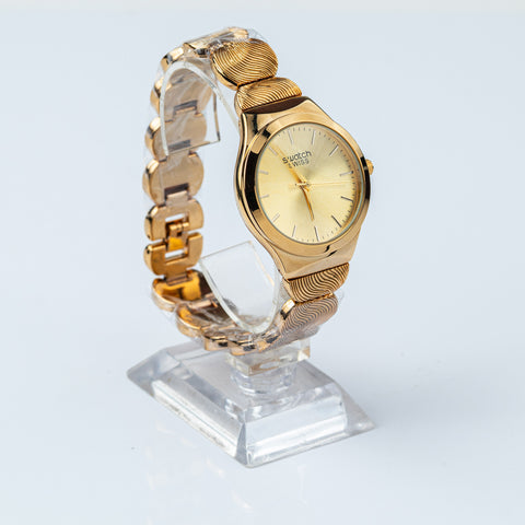 Modern Kinetic Texture Timepiece