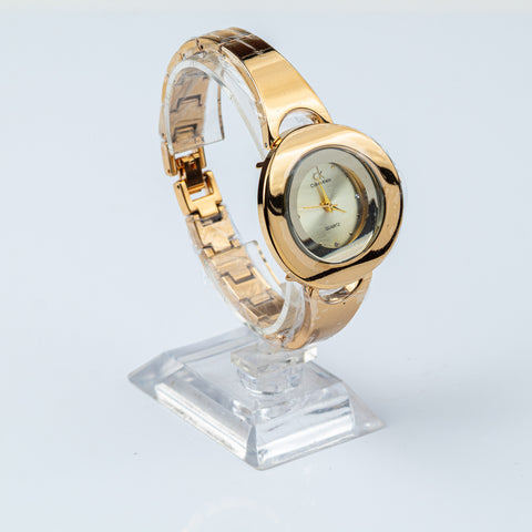 Golden Luxe Minimalist Watch