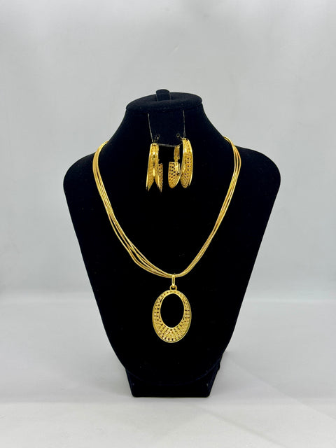 Oval Gold Textured Chunky Pendant Set