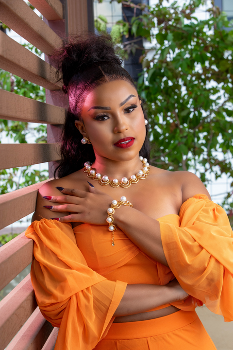 Regency Pearl-Gilded Halo Suite