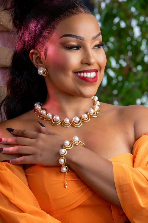 Regency Pearl-Gilded Halo Suite