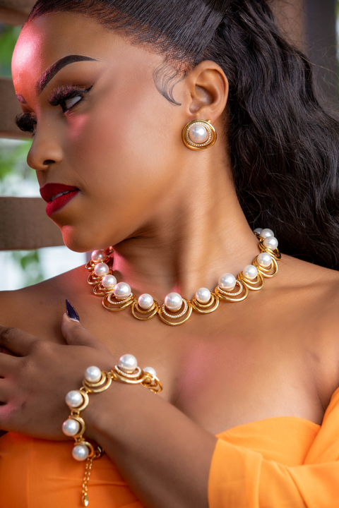 Regency Pearl-Gilded Halo Suite