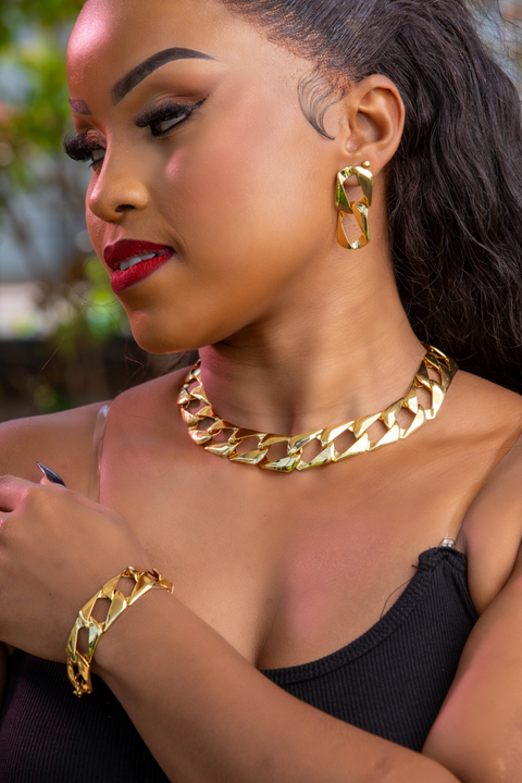 Titan Gilded Armor Collar Chain Set