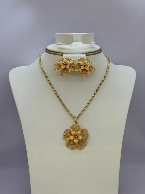 Ruby Floral Bloom Set